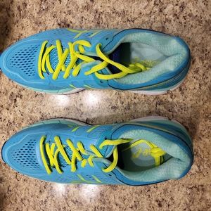 ASICS Gel-Kayano 22